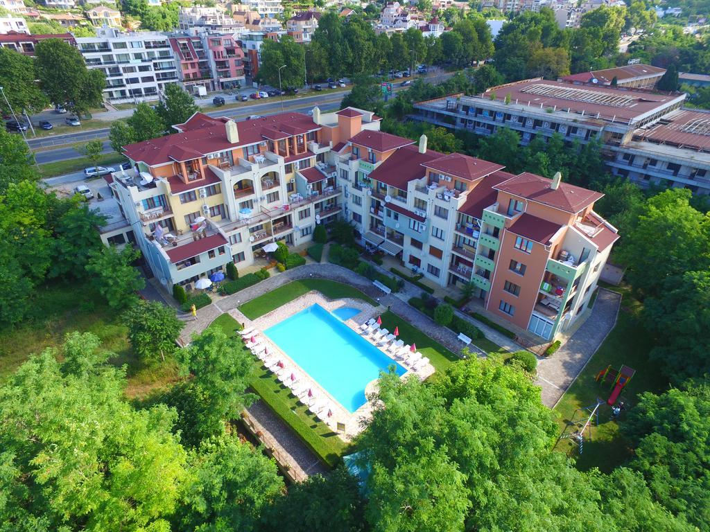 Sea Park Homes Neshkov Aparthotel 3*